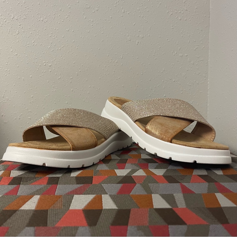 G.N.D. Crossover Platform Sandal - White Tan & Gold Tones - Size 10 - Picture 3 of 12